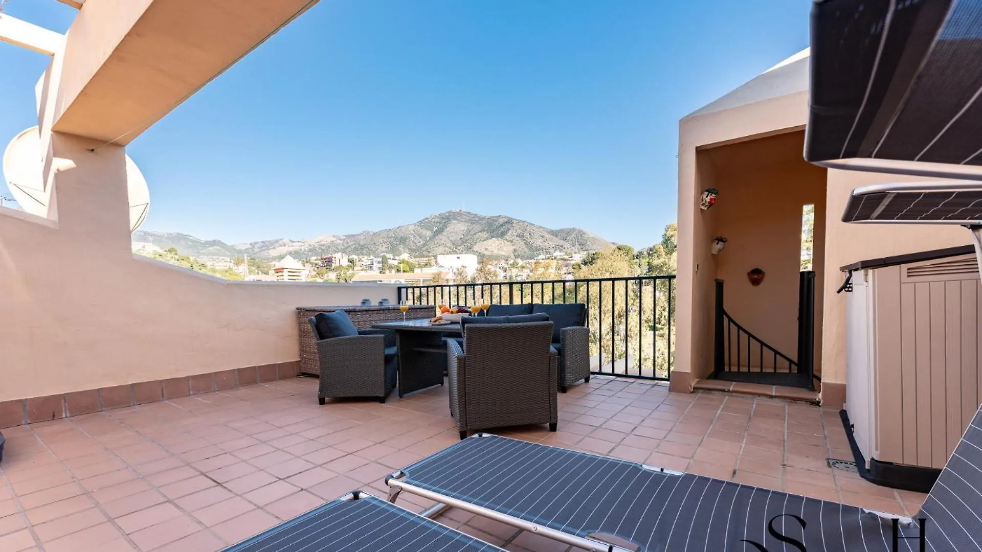 Mountain Views, Pool & Rooftop, Cozy 2Br For 6 Fuengirola 0*,