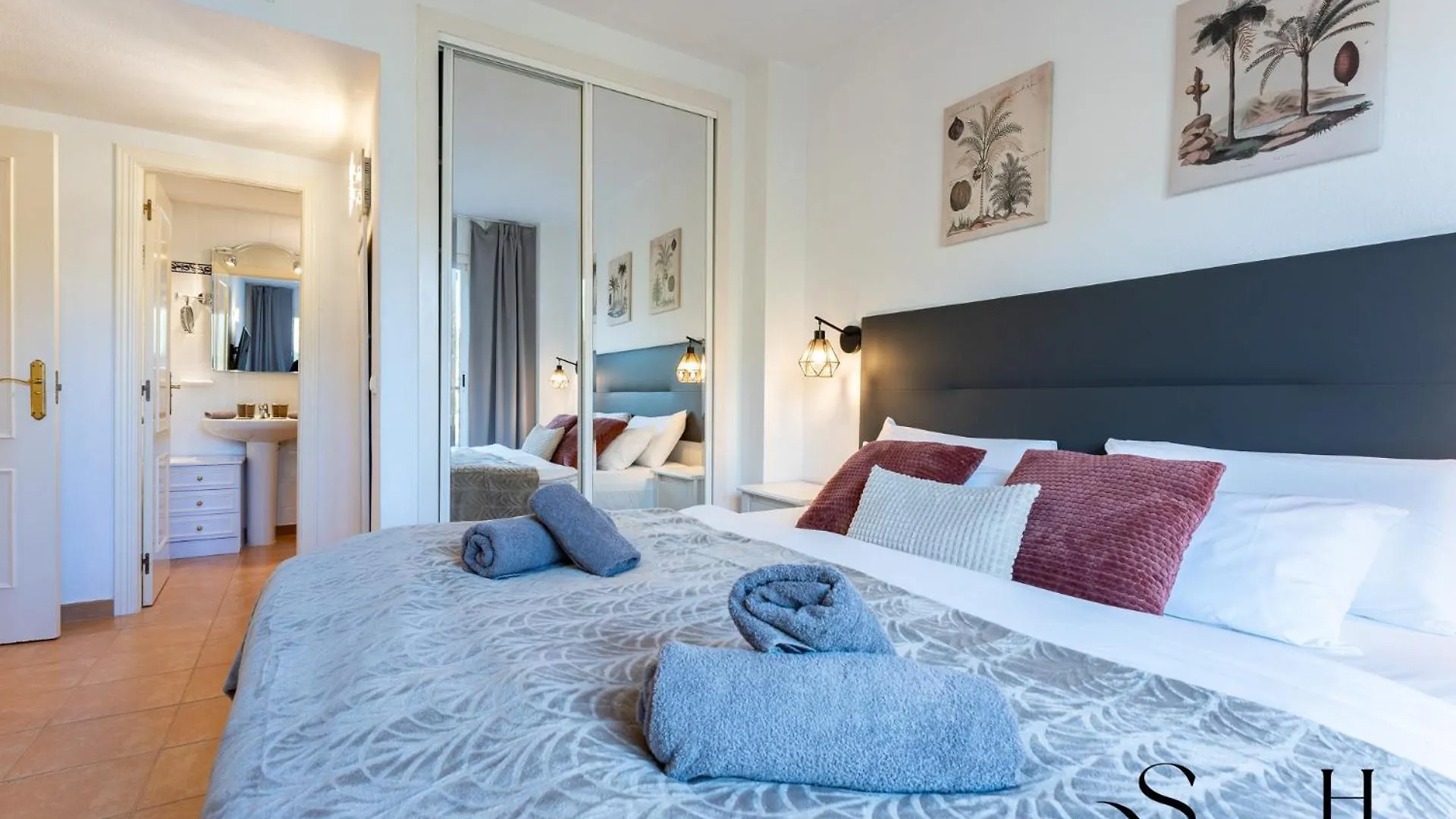 Apartment Mountain Views, Pool & Rooftop, Cozy 2Br For 6 Fuengirola