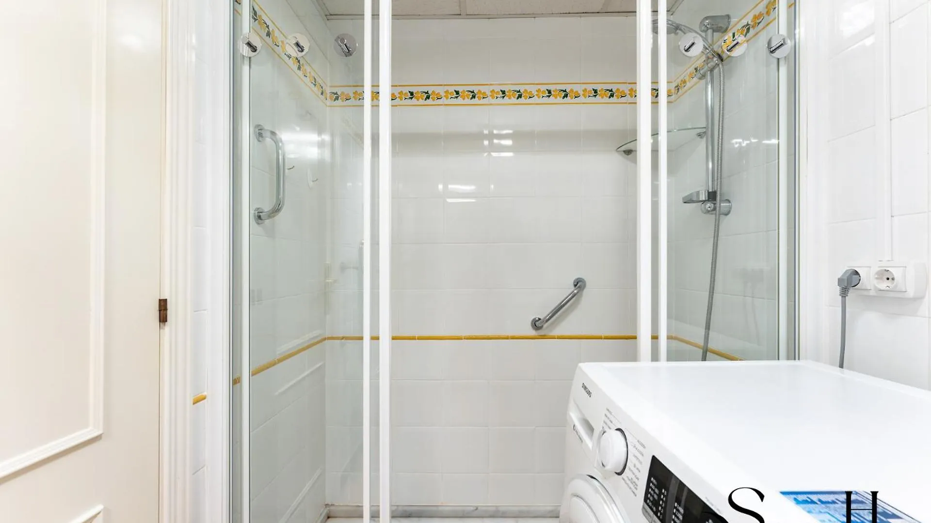 Mountain Views, Pool & Rooftop, Cozy 2Br For 6 Fuengirola