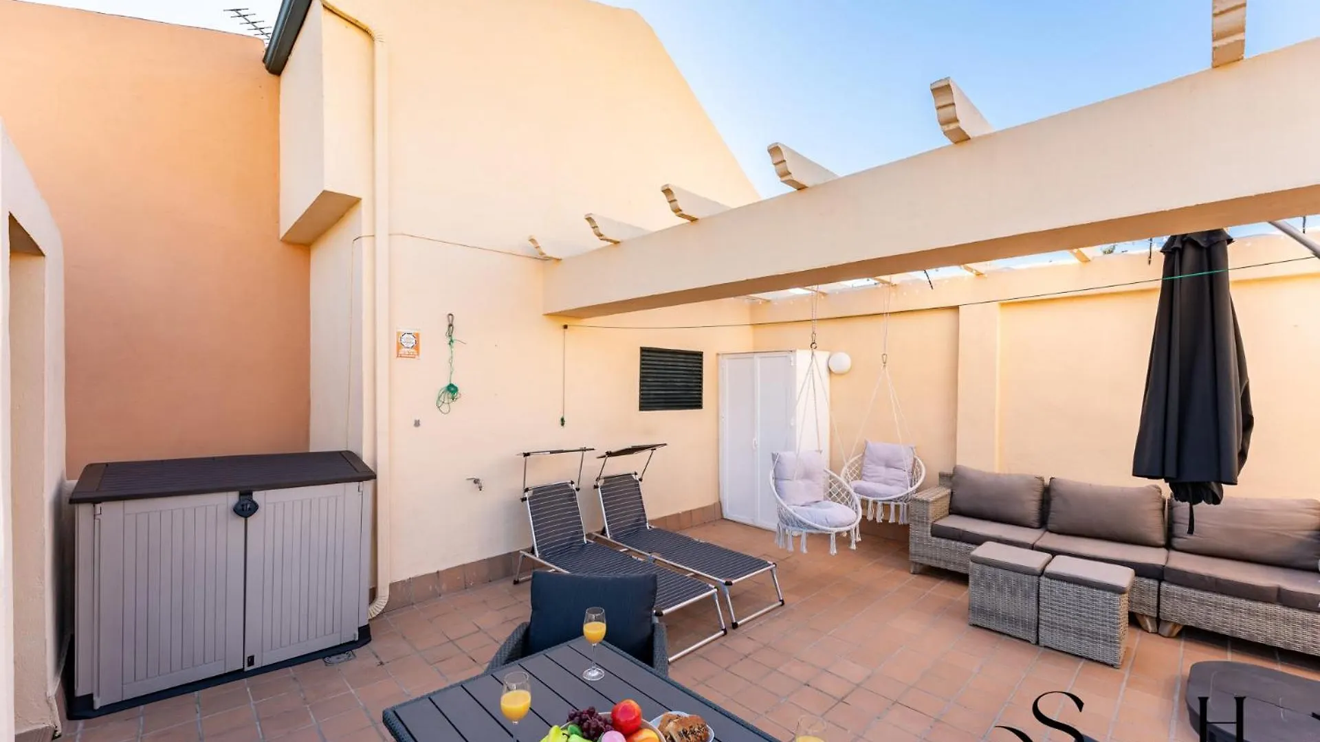 Mountain Views, Pool & Rooftop, Cozy 2Br For 6 Fuengirola Spain
